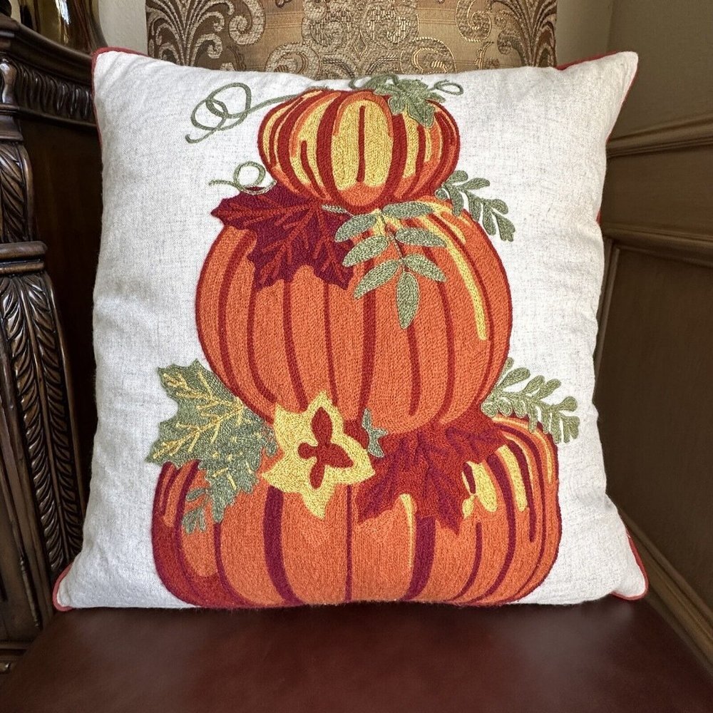 Envogue Decorative Pillow 19x19 Inch Pumpkin Patch Embroidered Down Fill EUC
